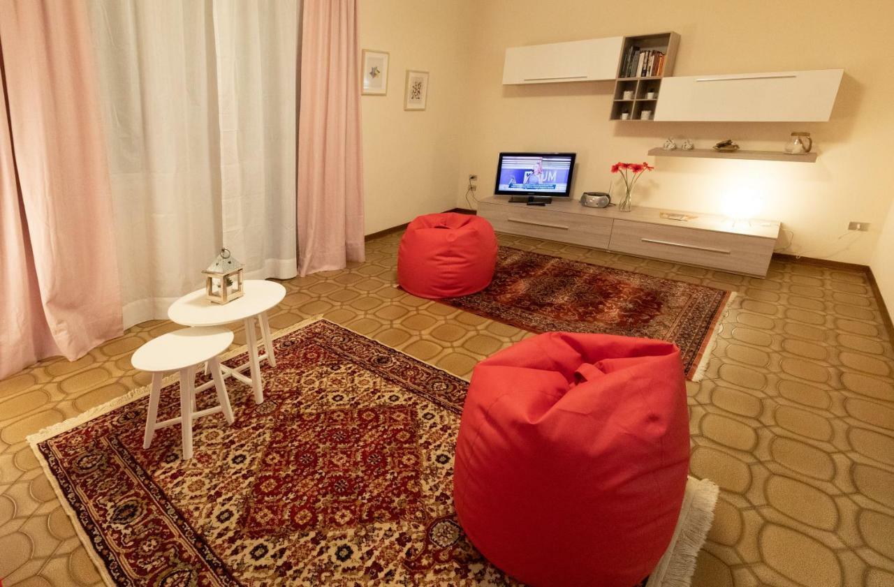 Apartmán Casa Del Sole Prato  Exteriér fotografie
