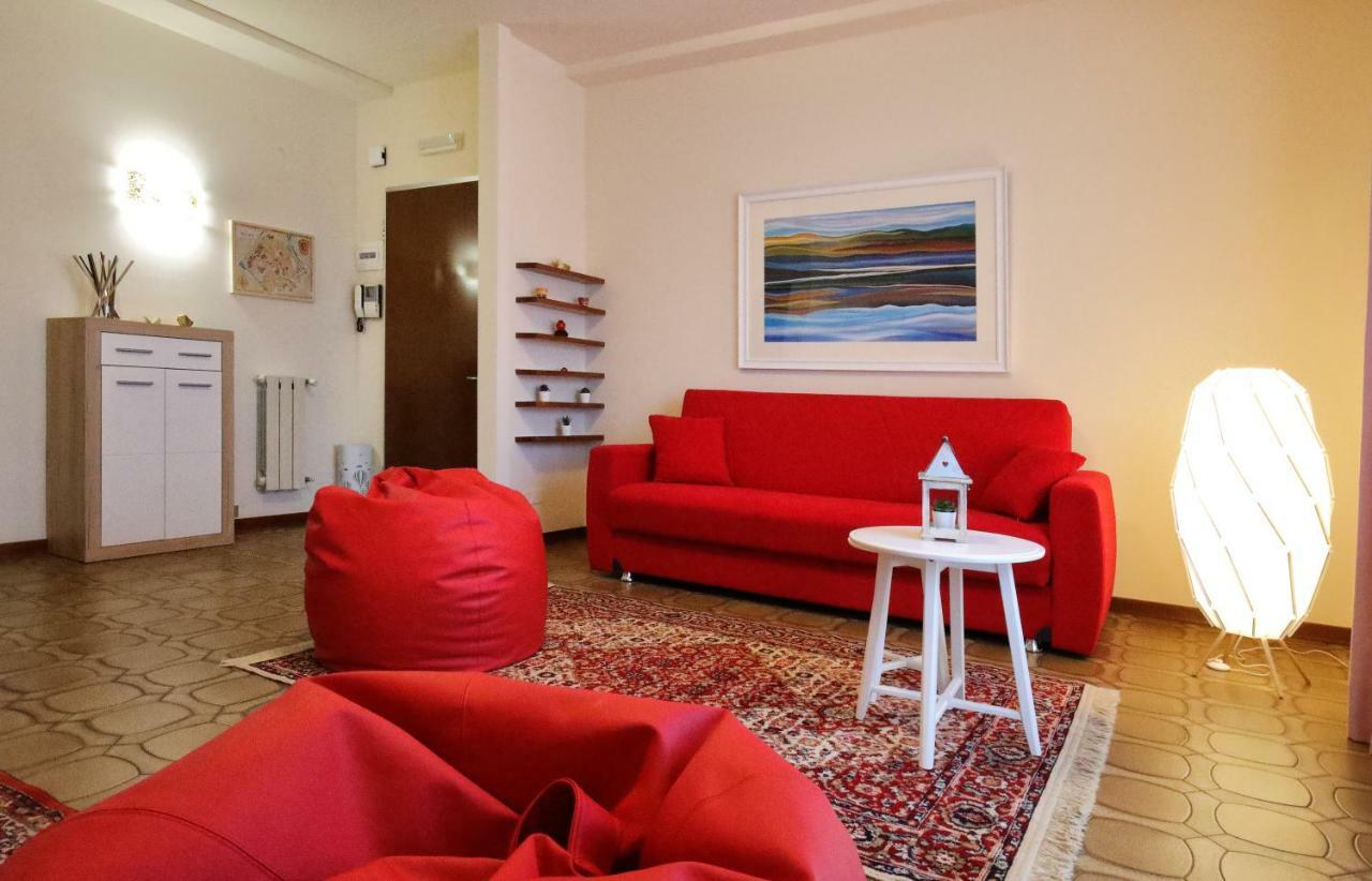Apartmán Casa Del Sole Prato  Exteriér fotografie